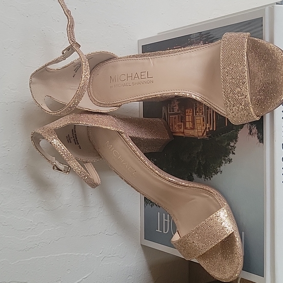 Gold wedge heels- glittery sparkly - Picture 5 of 7